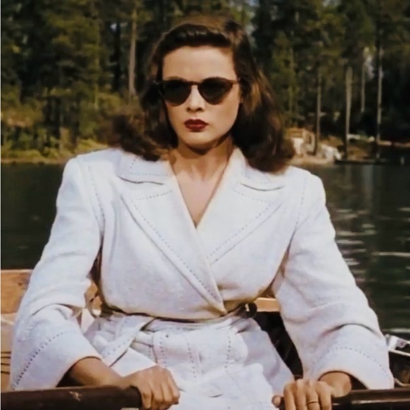 Meet your Posher, Lenea - Picture 1 of 1